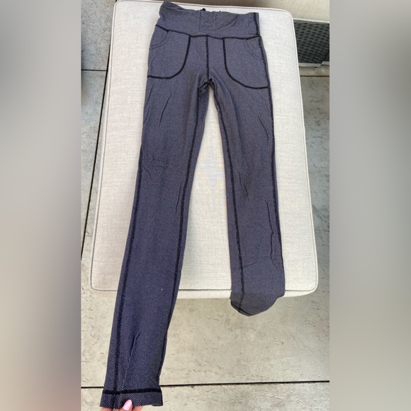 Lululemon leggings - straight leg - Picture 7 of 8